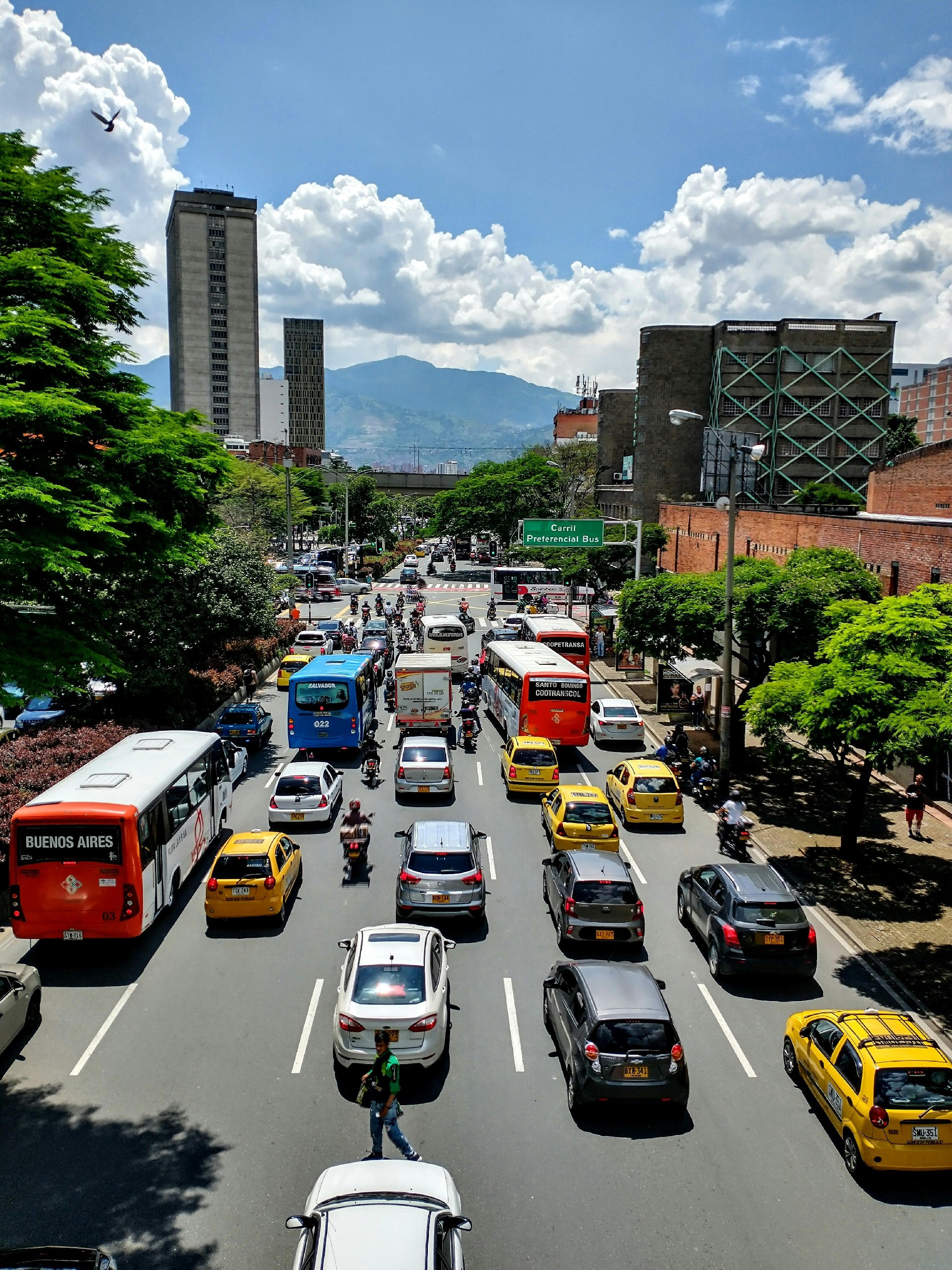 Four-Channel AI Smart SD Mobile DVR EM524